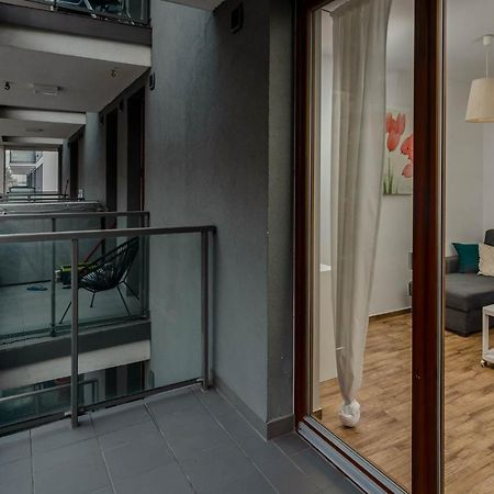 Chill Apartments Wola Center Warsaw Ngoại thất bức ảnh