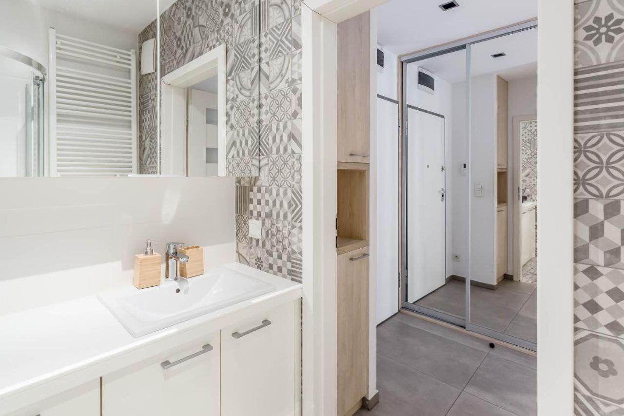 Chill Apartments Wola Center Warsaw Ngoại thất bức ảnh