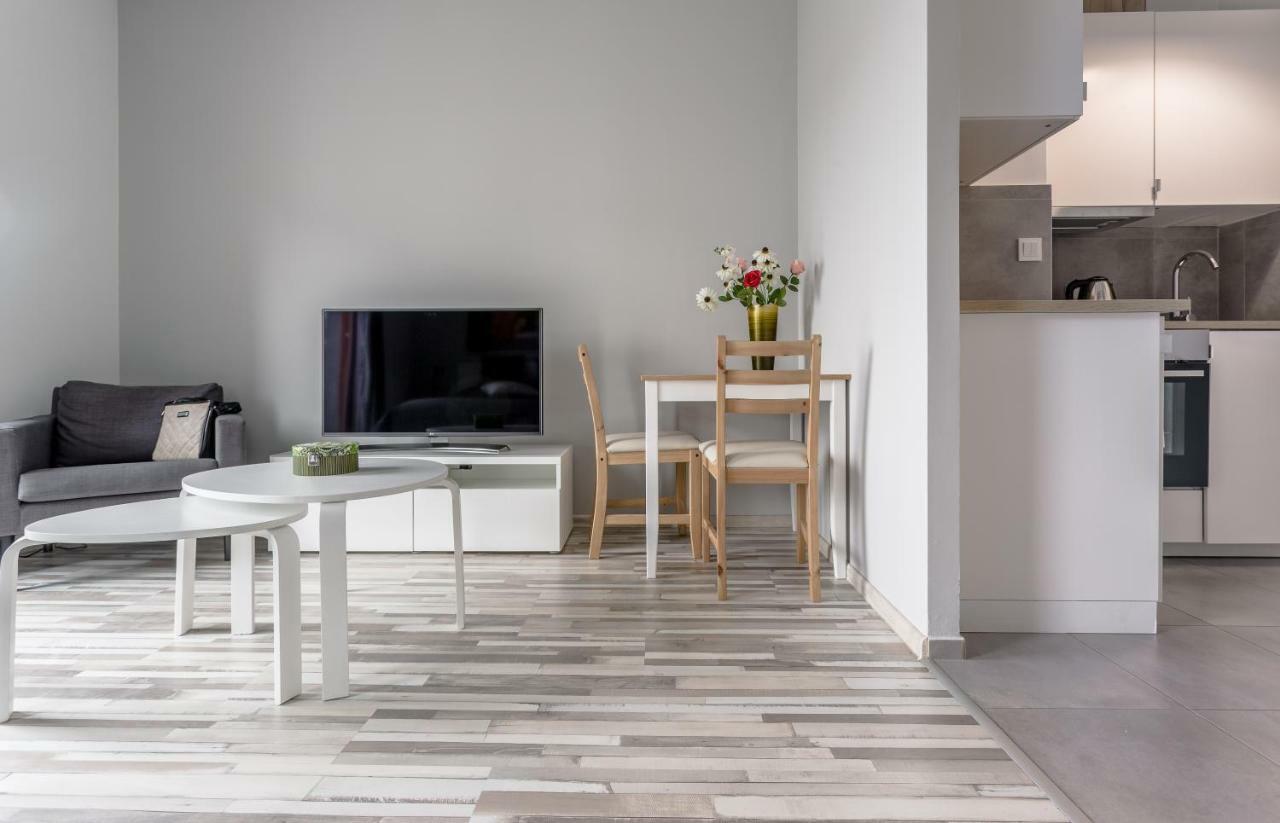 Chill Apartments Wola Center Warsaw Ngoại thất bức ảnh